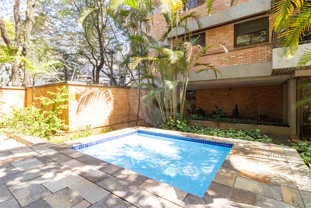 Apartamento - Perdizes - 4 Dormitórios - 155 m²
