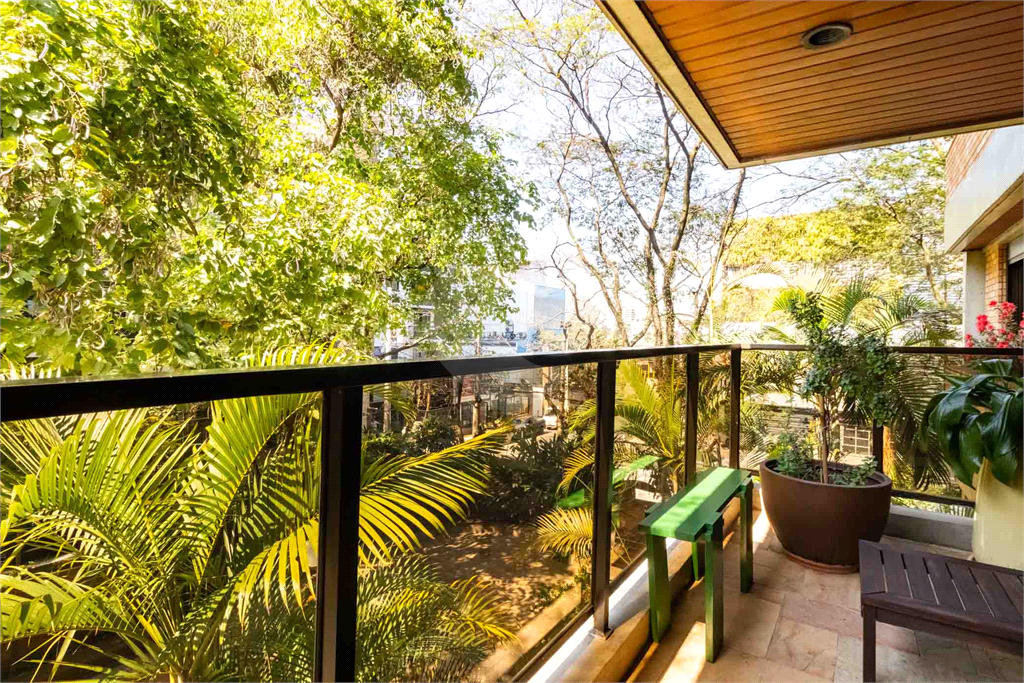 Apartamento - Perdizes - 4 Dormitórios - 155 m²