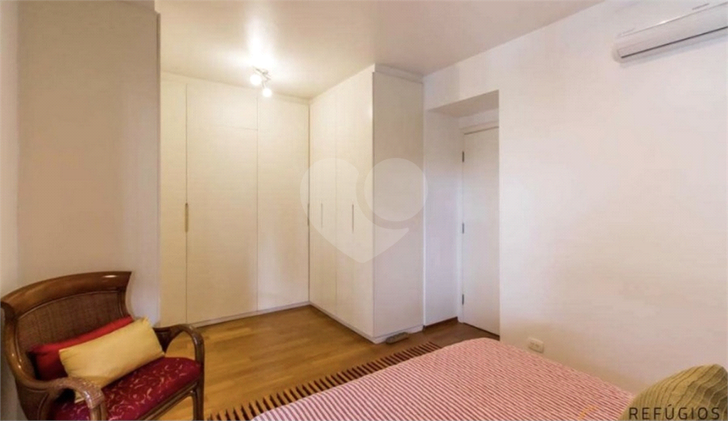 Apartamento - Perdizes 4 Dormitórios - 155 m²