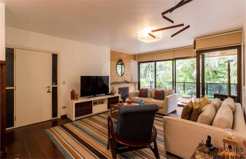 Apartamento - Perdizes 4 Dormitórios - 155 m²