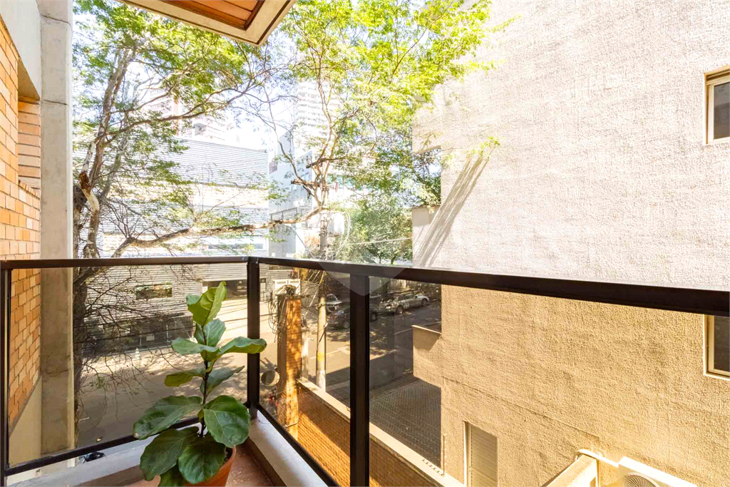 Apartamento - Perdizes - 4 Dormitórios - 155 m²