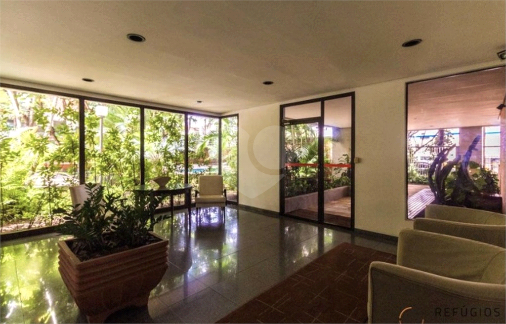 Apartamento - Perdizes 4 Dormitórios - 155 m²