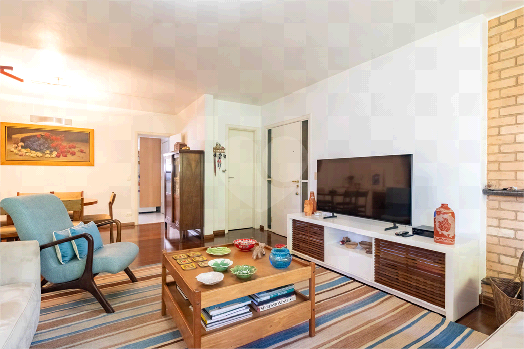 Apartamento - Perdizes - 4 Dormitórios - 155 m²