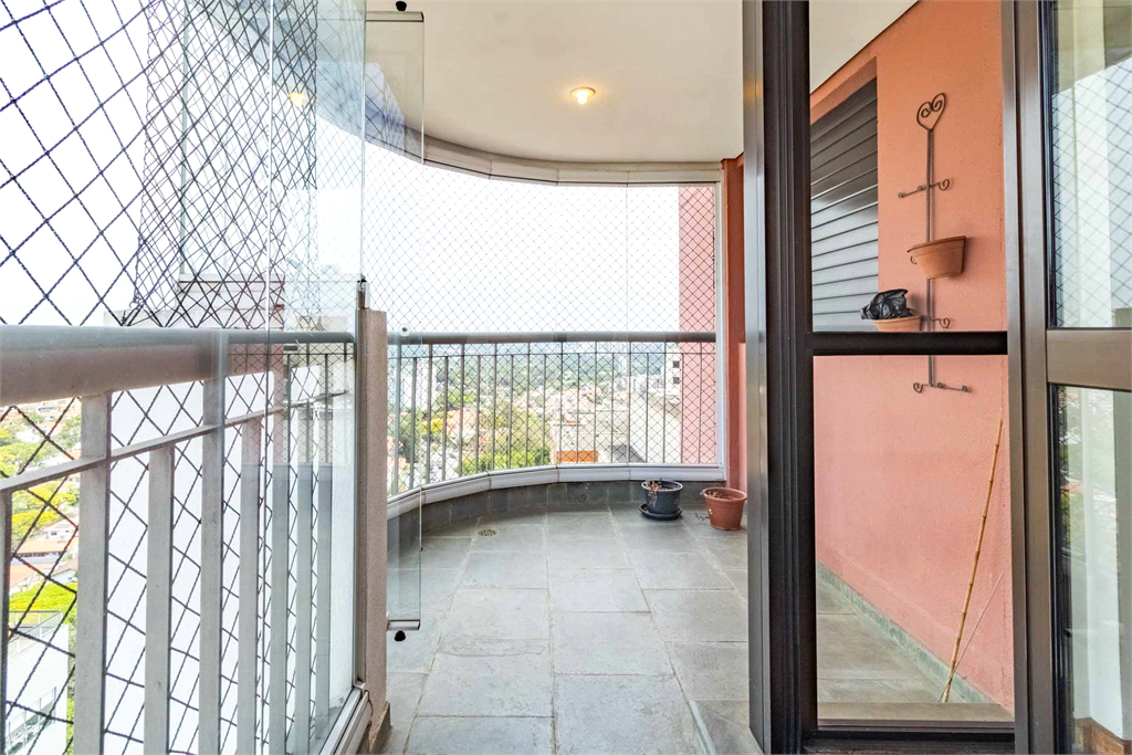 Apartamento para venda com 96 m², 3 dormitórios, 3 vagas no Alto de Pinheiros!