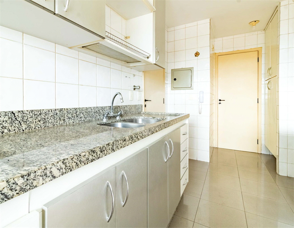 Apartamento para venda com 96 m², 3 dormitórios, 3 vagas no Alto de Pinheiros!