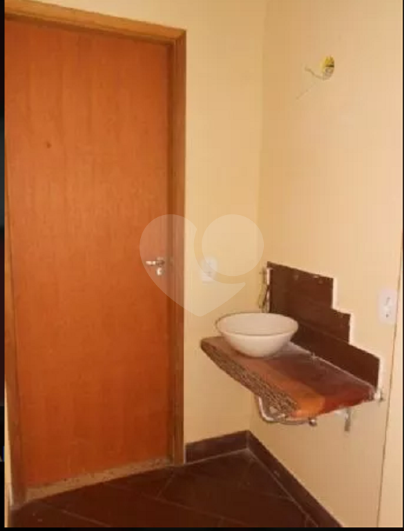  Casa totalmente térrea ótima oportunidade de negócio com edicula  ótimo terreno e bem localizada!