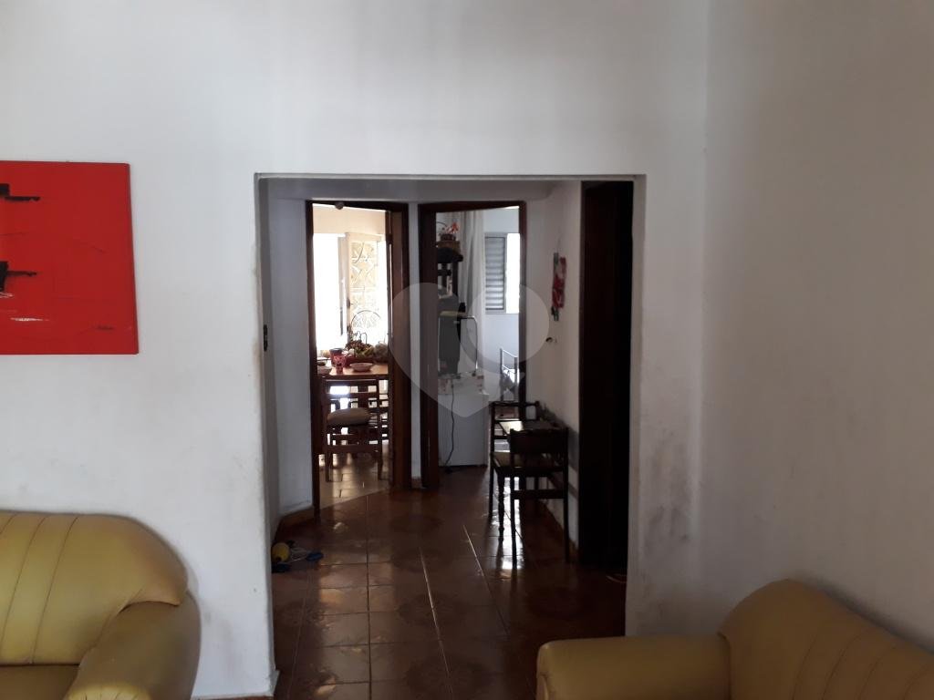  Casa totalmente térrea ótima oportunidade de negócio com edicula  ótimo terreno e bem localizada!
