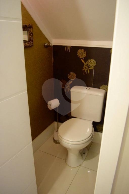 SOBRADO em VILA MASCOTE