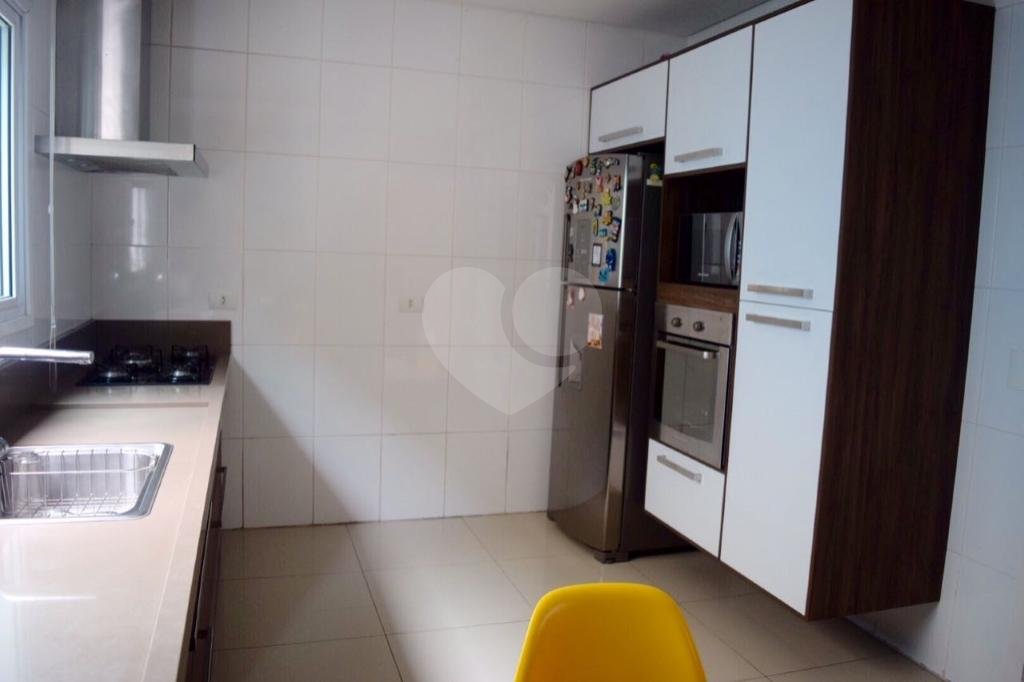 SOBRADO em VILA MASCOTE