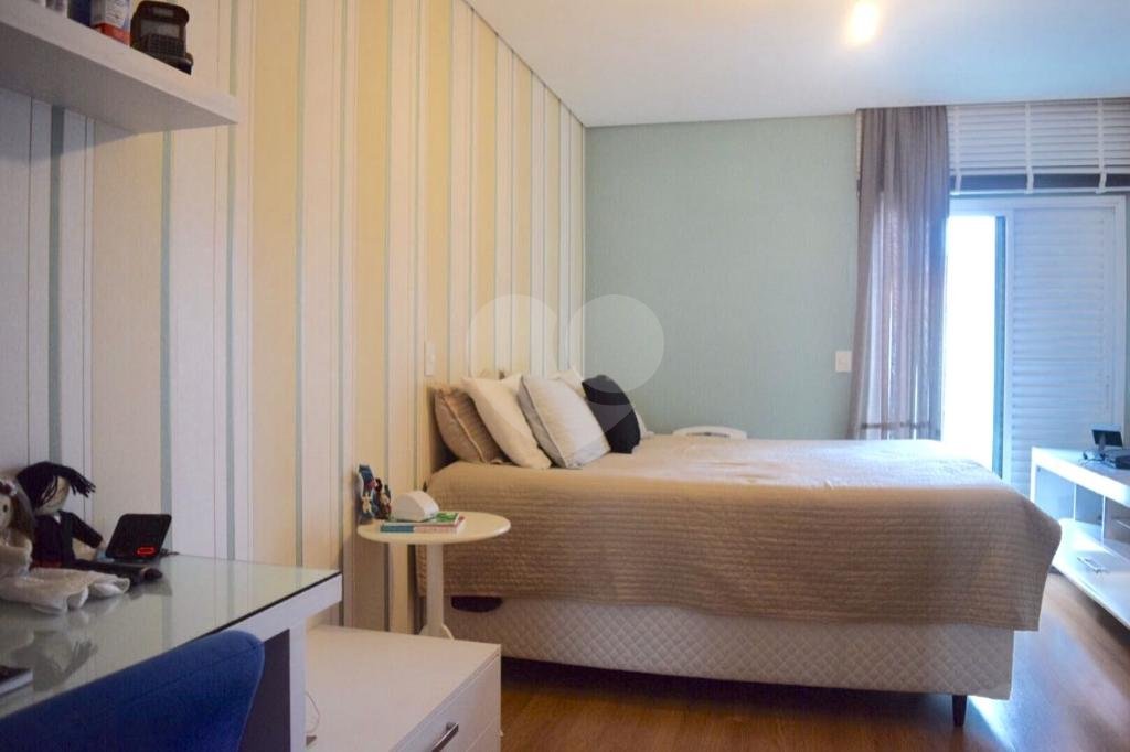 SOBRADO em VILA MASCOTE