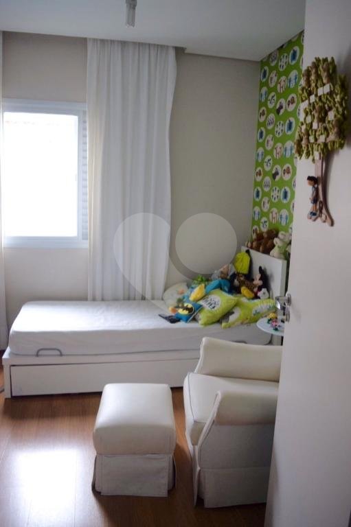 SOBRADO em VILA MASCOTE