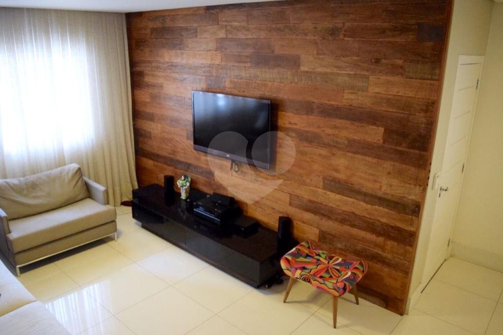 SOBRADO em VILA MASCOTE