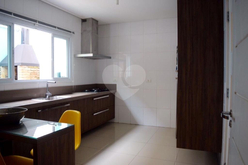 SOBRADO em VILA MASCOTE