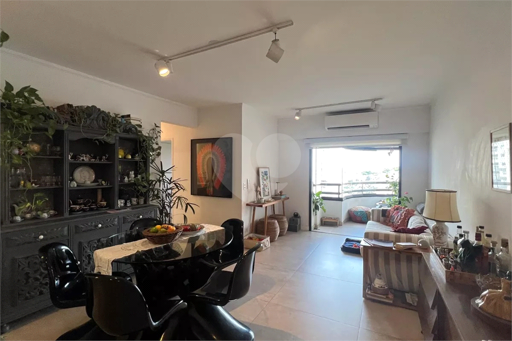 Apartamento Vila Madalena 2 dormitórios,, sendo 1 suíte, e 2 vagas de garagem 
