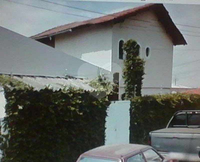 Lindo sobrado à venda na Vila Ramos com localização privilegiada