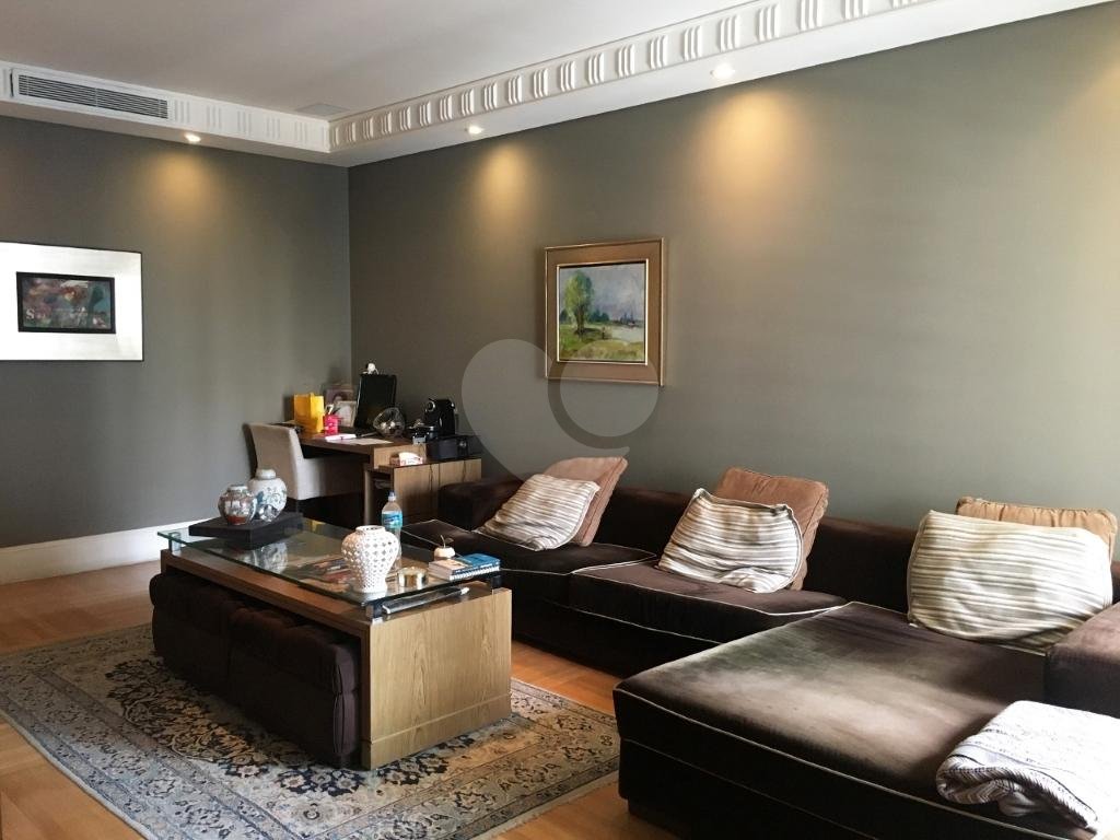 BELÍSSIMO APARTAMENTO COM 613M2 EM REGIÃO NOBRE DE HIGIENÓPOLIS