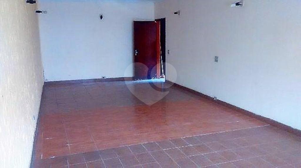 CASA TÉRREA em PARQUE EDU CHAVES