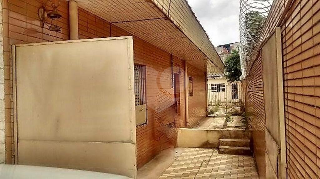 CASA TÉRREA em PARQUE EDU CHAVES