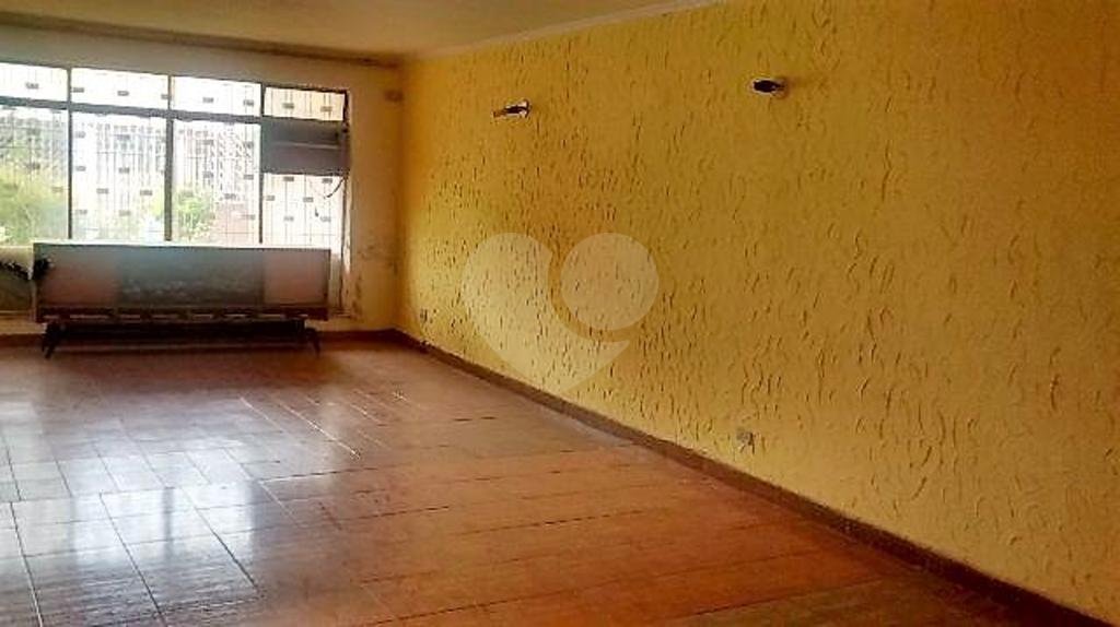 CASA TÉRREA em PARQUE EDU CHAVES