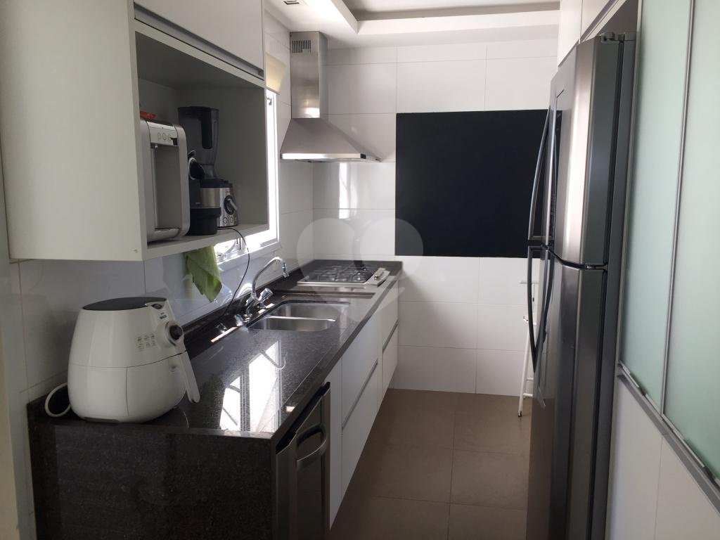 Apartamento á venda na Avenida do Guacá