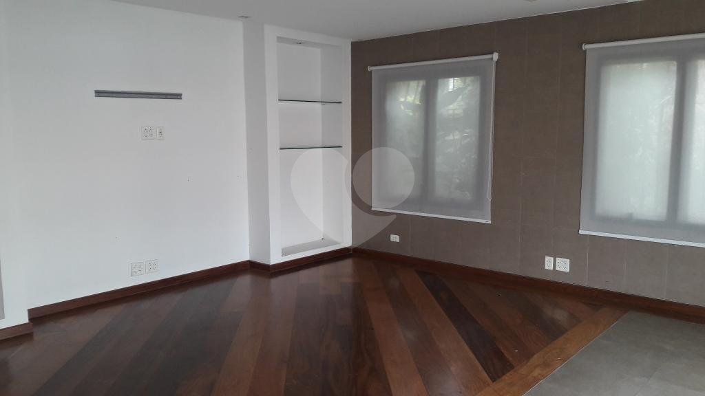 Sobrado à venda com 3 quartos, 280m² - Foto 28