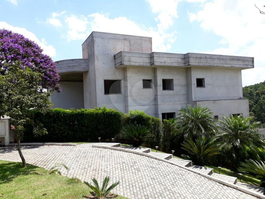Serra da Cantareira Mansão de Altíssimo Padrão Faltando acabamento no Condomínio Suíça  Cantareira!