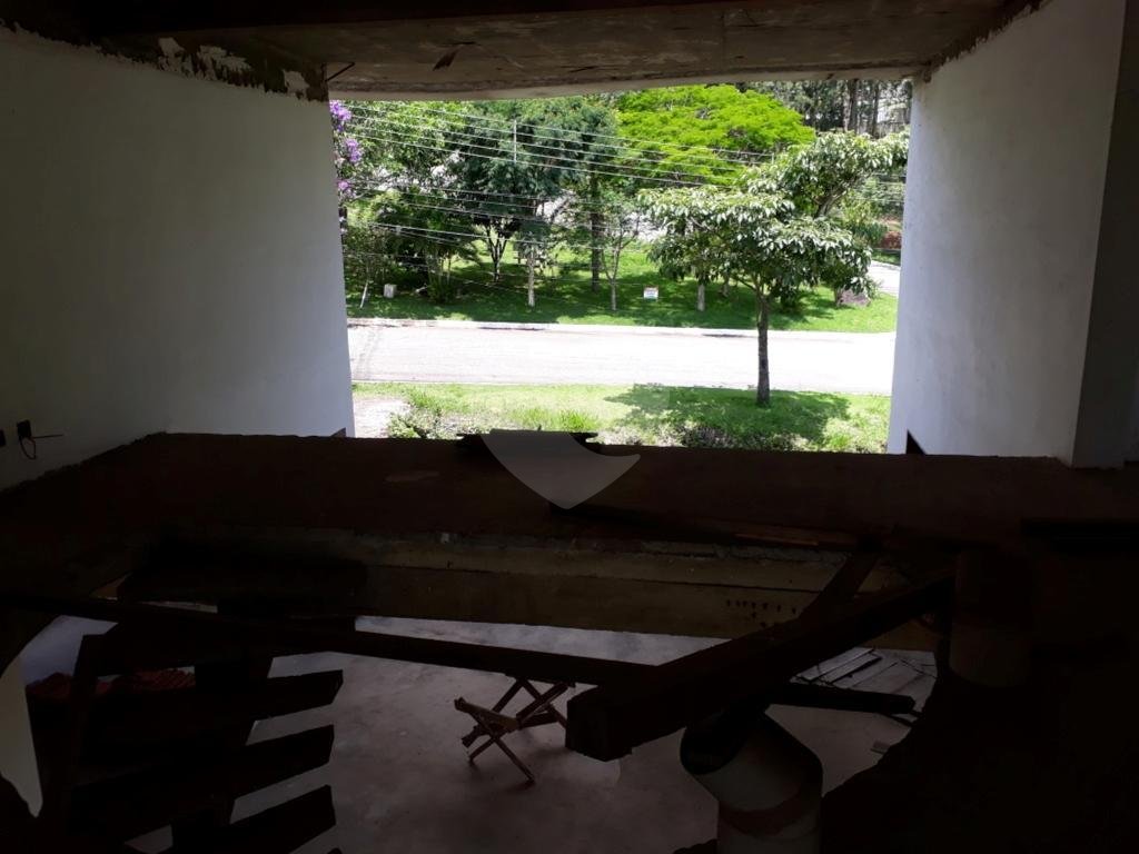 Serra da Cantareira Mansão de Altíssimo Padrão Faltando acabamento no Condomínio Suíça  Cantareira!