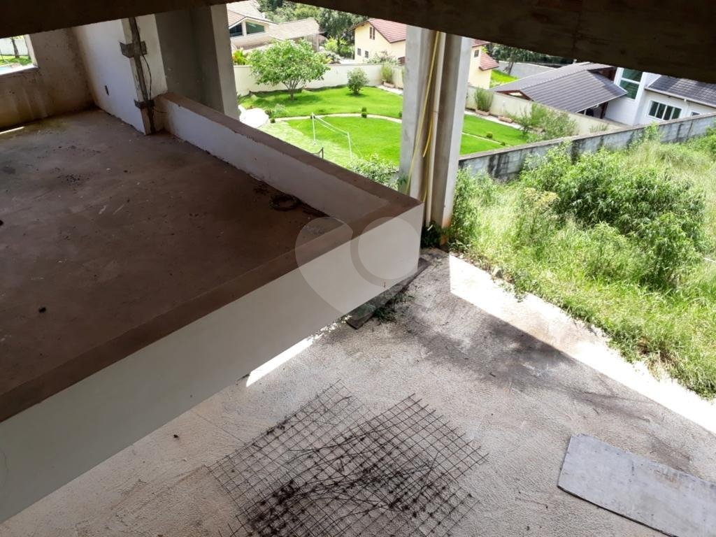 Serra da Cantareira Mansão de Altíssimo Padrão Faltando acabamento no Condomínio Suíça  Cantareira!