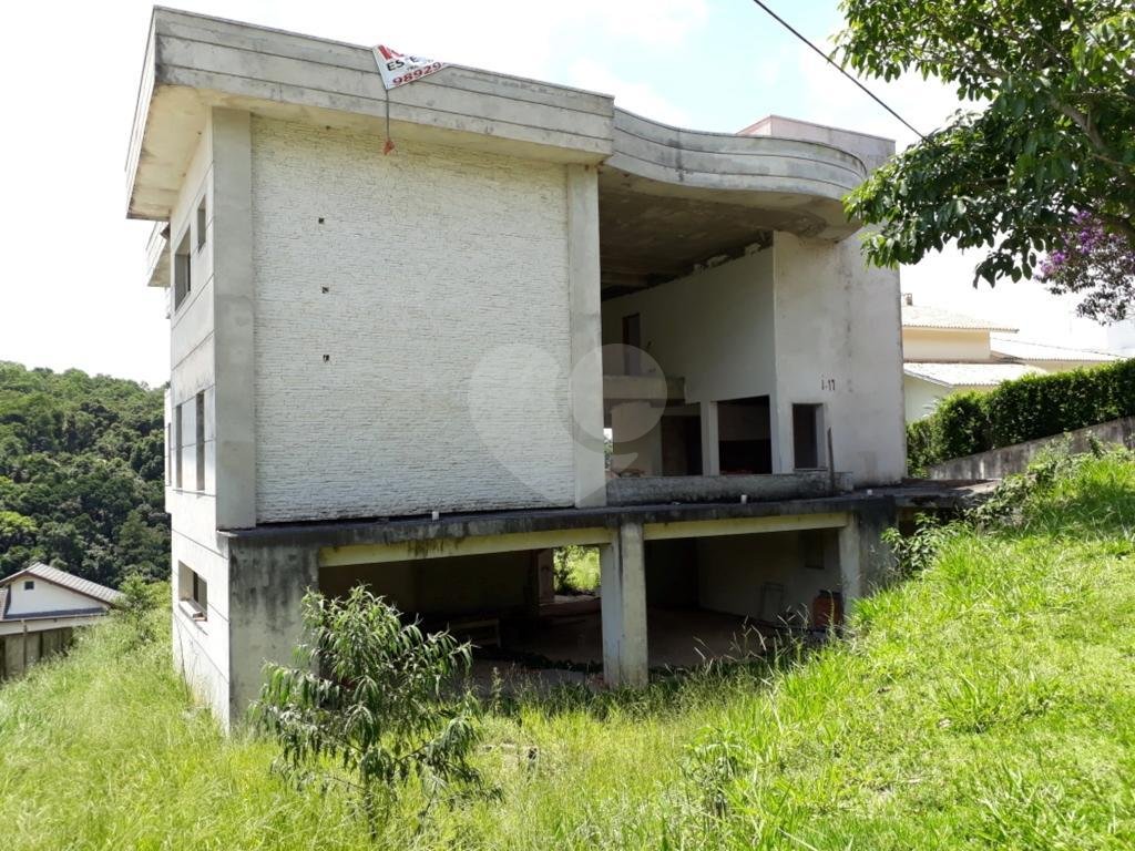 Serra da Cantareira Mansão de Altíssimo Padrão Faltando acabamento no Condomínio Suíça  Cantareira