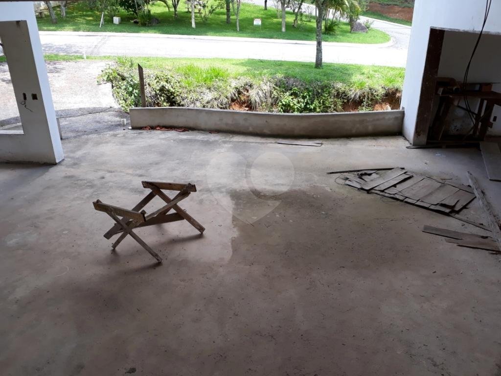 Serra da Cantareira Mansão de Altíssimo Padrão Faltando acabamento no Condomínio Suíça  Cantareira!