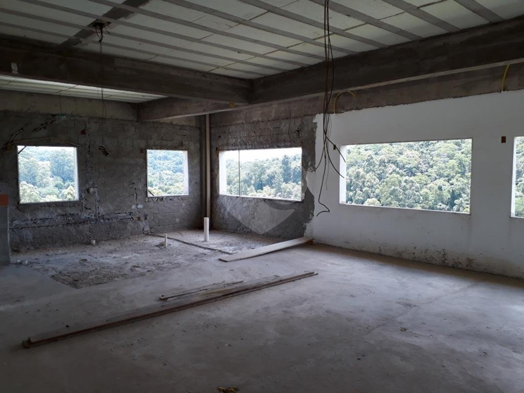 Serra da Cantareira Mansão de Altíssimo Padrão Faltando acabamento no Condomínio Suíça  Cantareira!