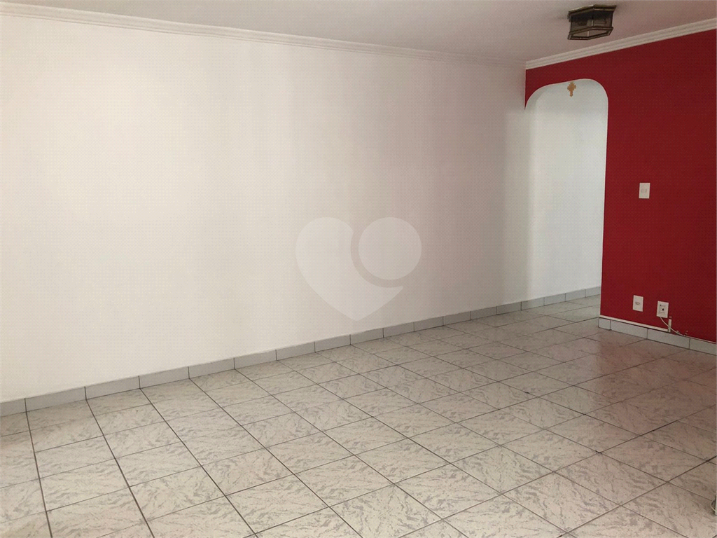 Apartamento à venda com 2 quartos, 65m² - Foto 20