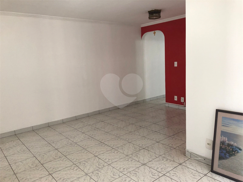 Apartamento à venda com 2 quartos, 65m² - Foto 24