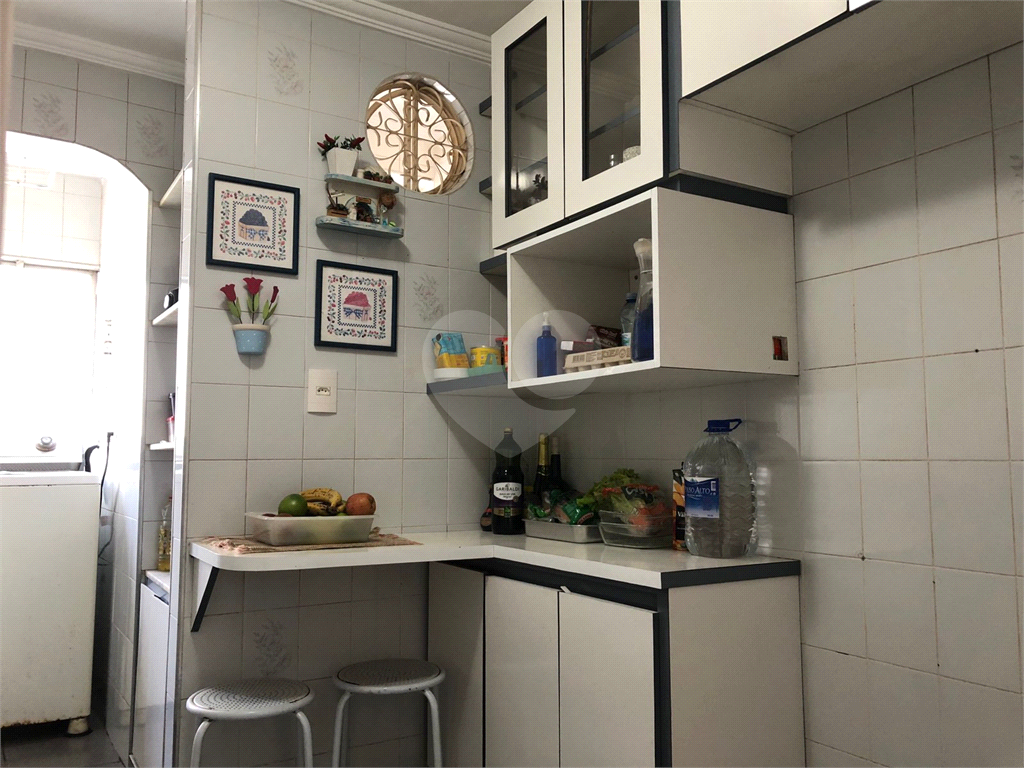 Apartamento à venda com 2 quartos, 65m² - Foto 29