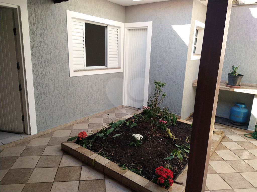 Sobrado residencial no Imirim 3 dorms quintal com churrasqueira e vaga de garagem
