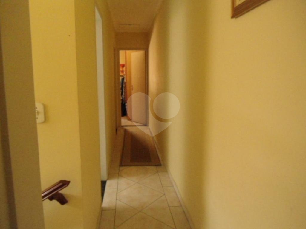 Sobrado à venda com 3 quartos, 197m² - Foto 11