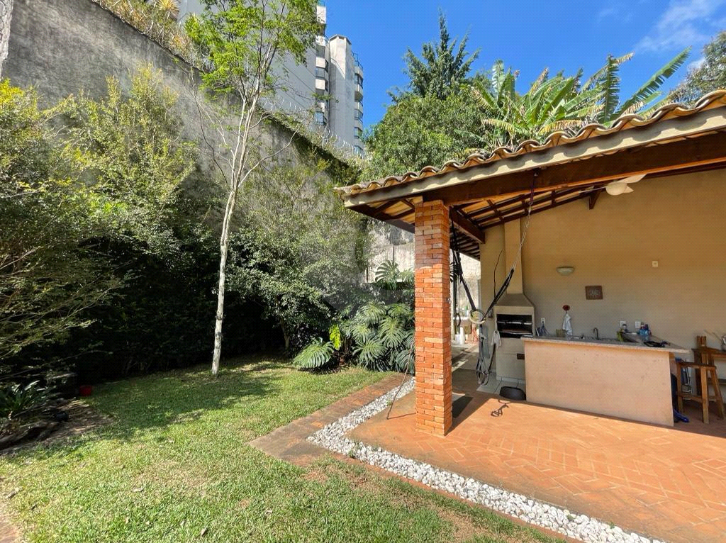 Ótima casa no Morumbi