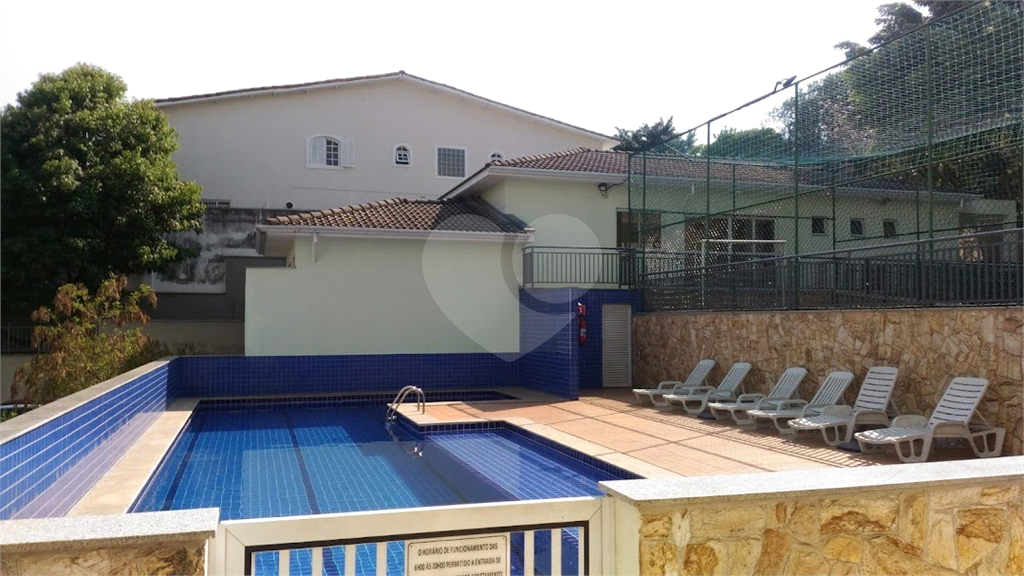 APARTAMENTO em HORTO