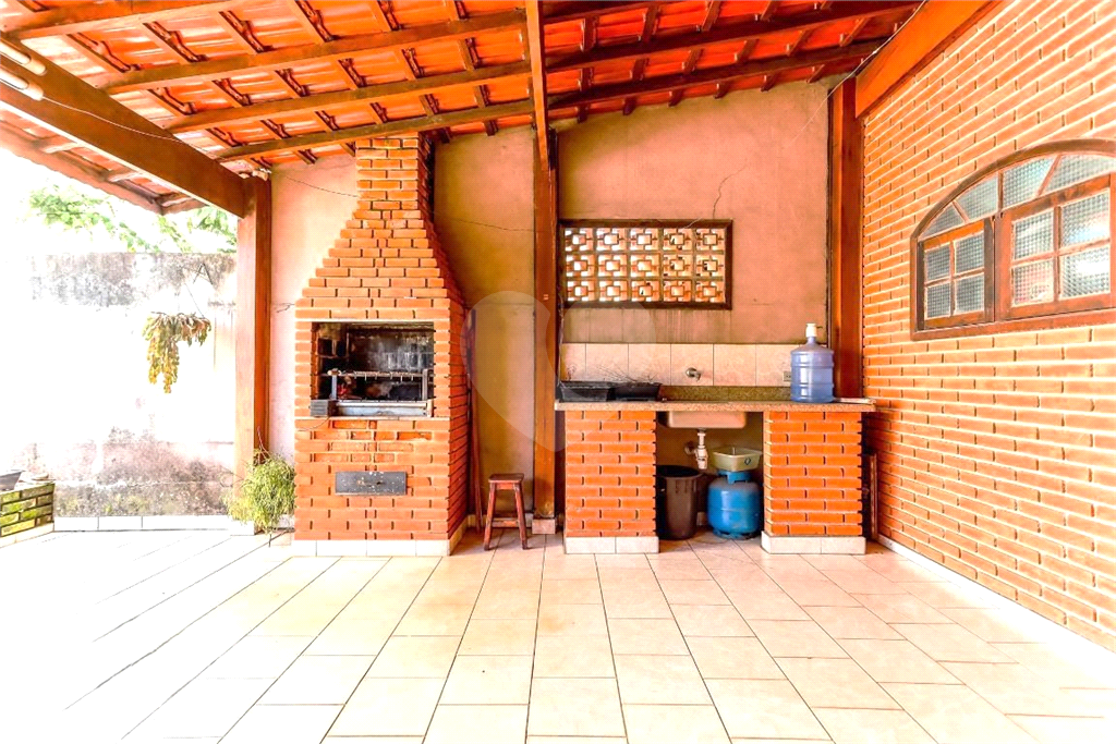 Ótimo sobrado na Vila Nova Mazzei próximo do Metrô. Mobiliado. Permuta.