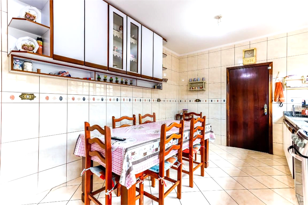 Ótimo sobrado na Vila Nova Mazzei próximo do Metrô. Mobiliado. Permuta.