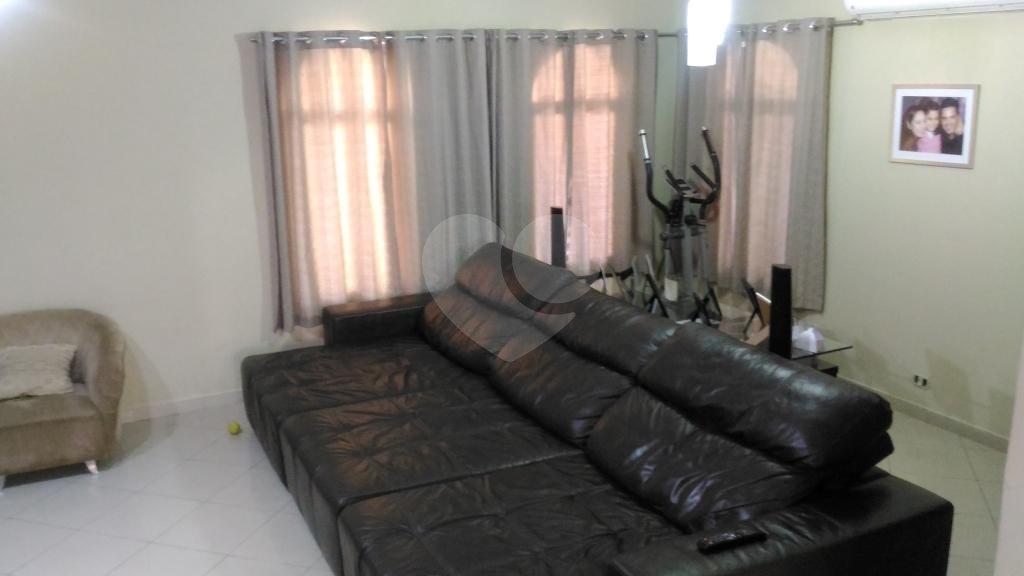 Sobrado à venda com 3 quartos, 276m² - Foto 3