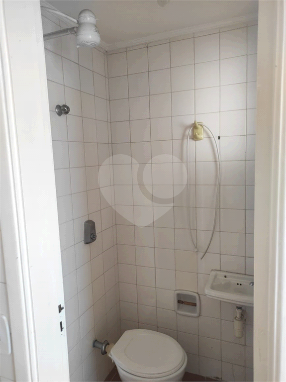 Excelente apartamento, localizado no bairro do Brooklin (muito arborizado), próximo da Avenida Santo Amaro