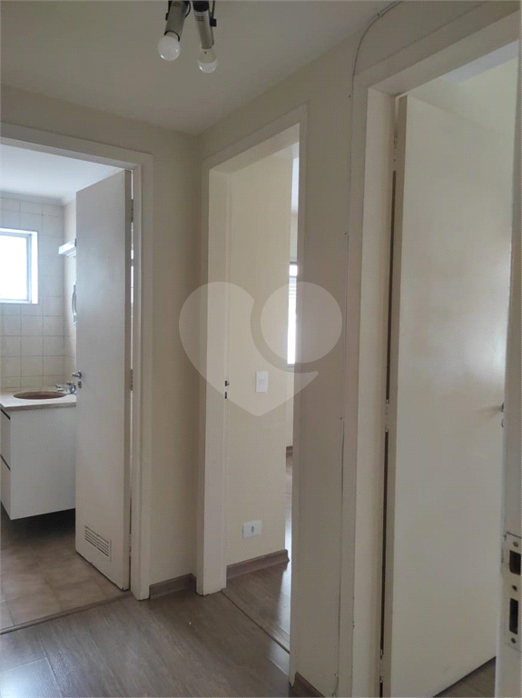 Excelente apartamento, localizado no bairro do Brooklin (muito arborizado), próximo da Avenida Santo Amaro