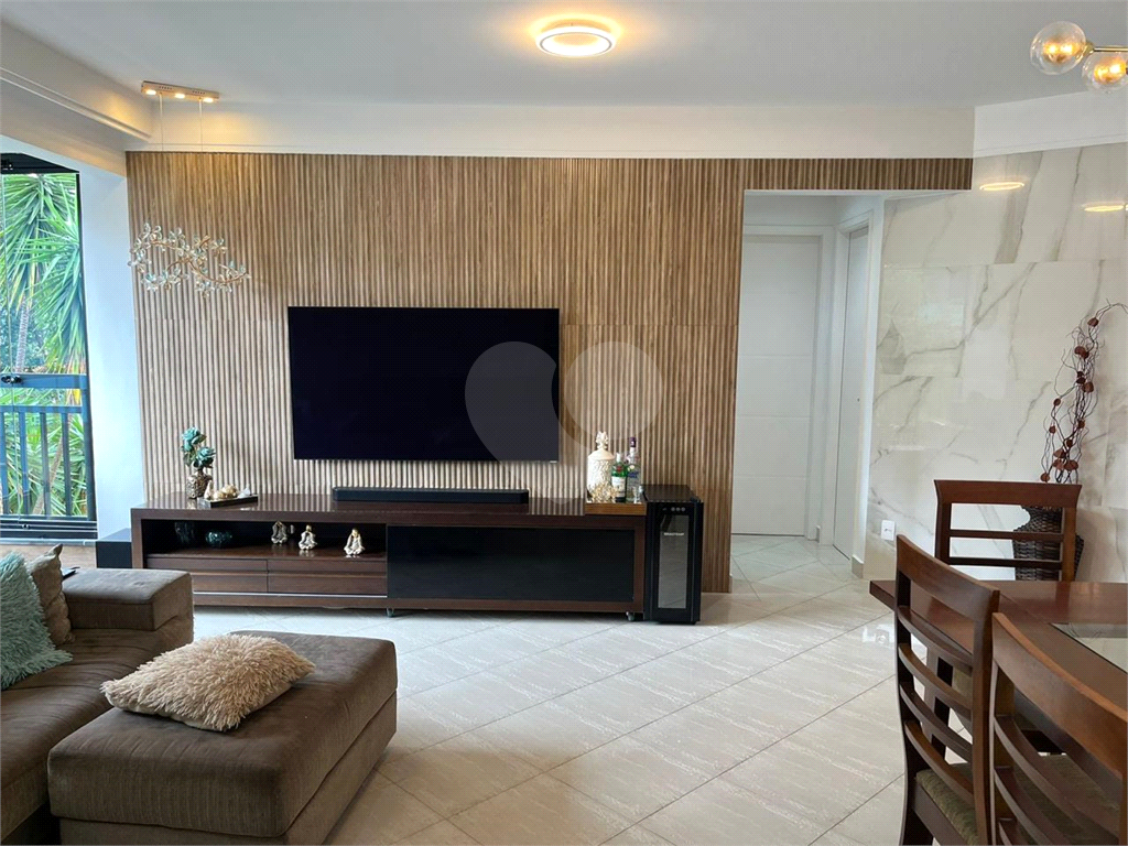 APARTAMENTO em SANTANA