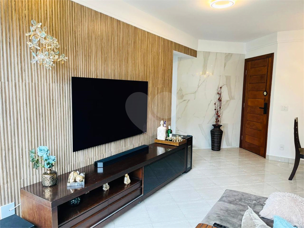 APARTAMENTO em SANTANA