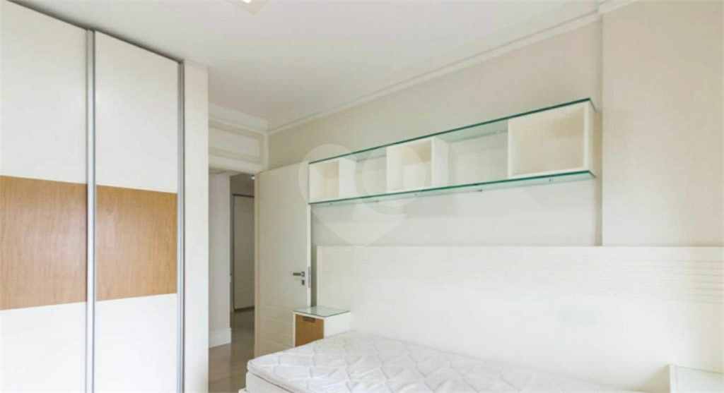 APARTAMENTO em SANTANA