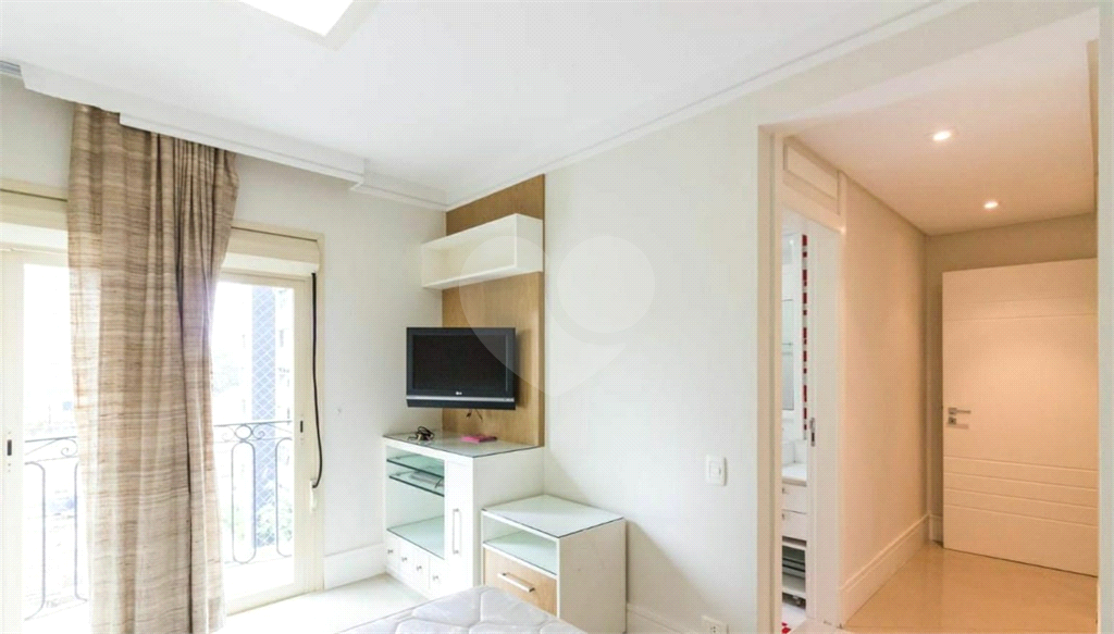 APARTAMENTO em SANTANA