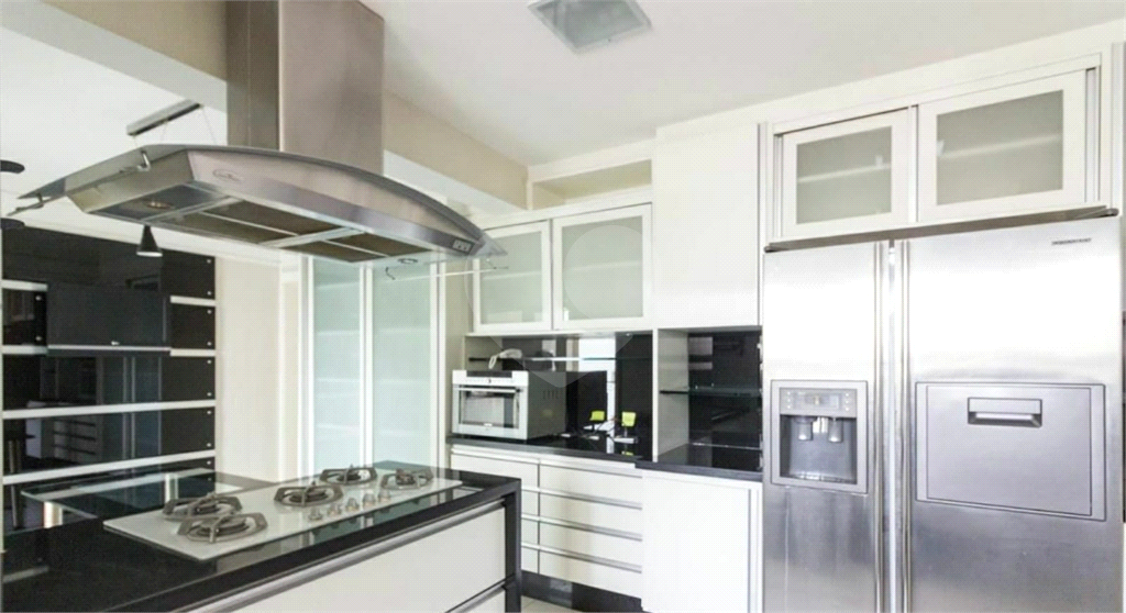 APARTAMENTO em SANTANA