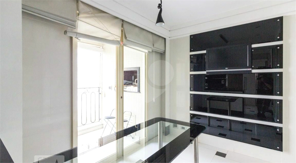 APARTAMENTO em SANTANA