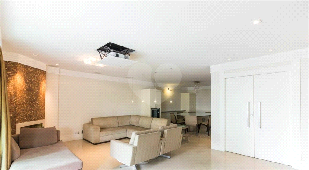 APARTAMENTO em SANTANA